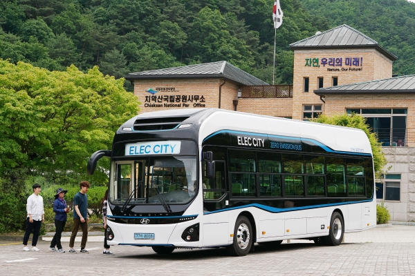 전국 4개 국립공원에서 1달간씩 순차적으로 관광객 셔틀버스로 시범 운영되는 [더구루=전준술 기자] 현대자동차 친환경 전기버스 ‘일렉시티’
